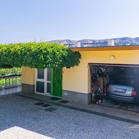 With A Parking Space Baska, Krk - 20125 公寓